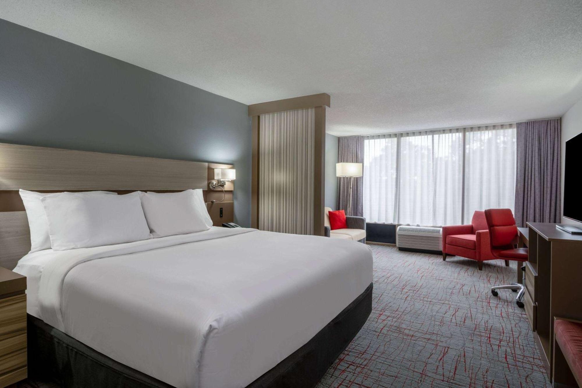 Wyndham Garden Columbia-Ft Jackson Hotel Bagian luar foto