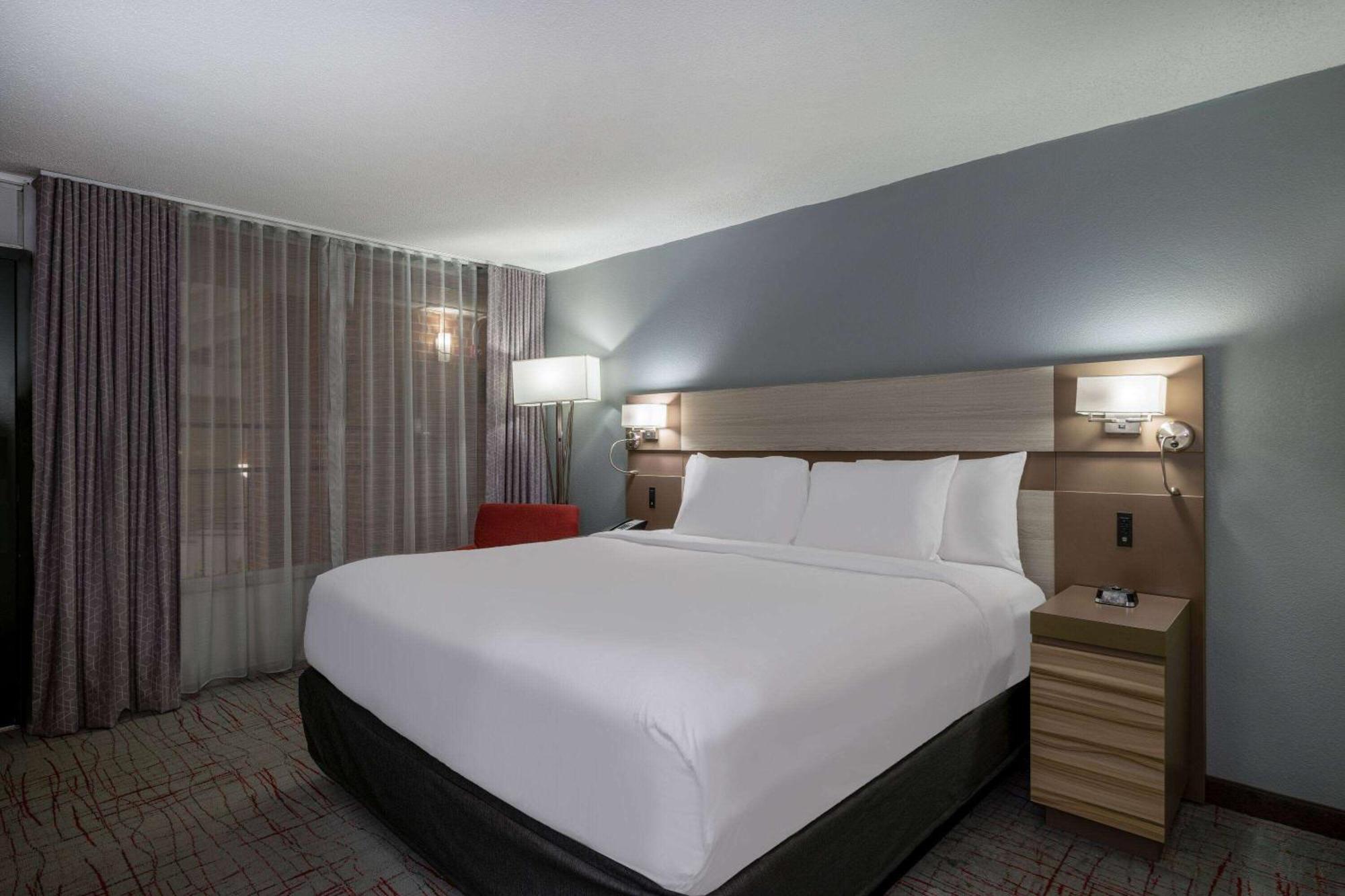Wyndham Garden Columbia-Ft Jackson Hotel Bagian luar foto
