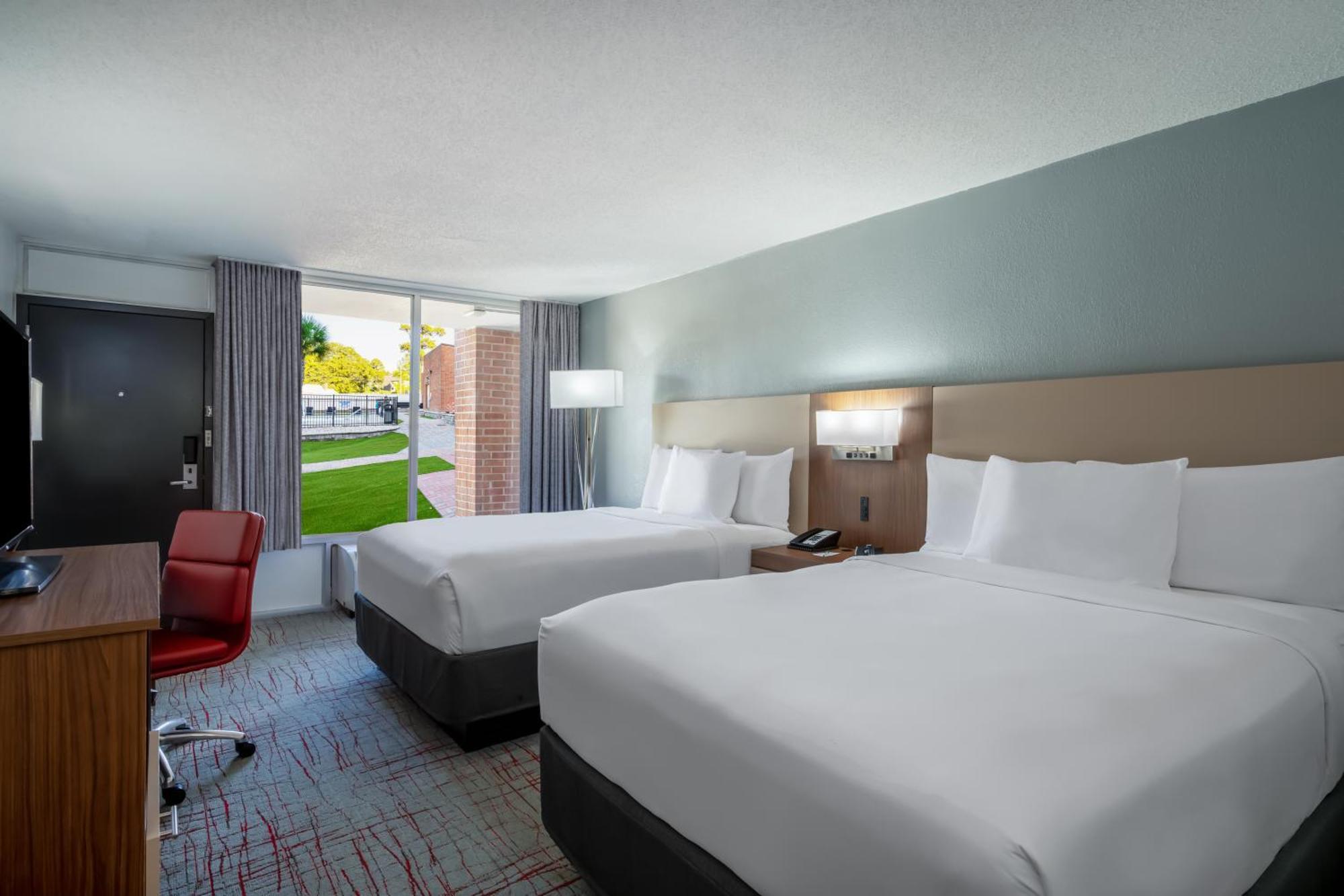 Wyndham Garden Columbia-Ft Jackson Hotel Bagian luar foto