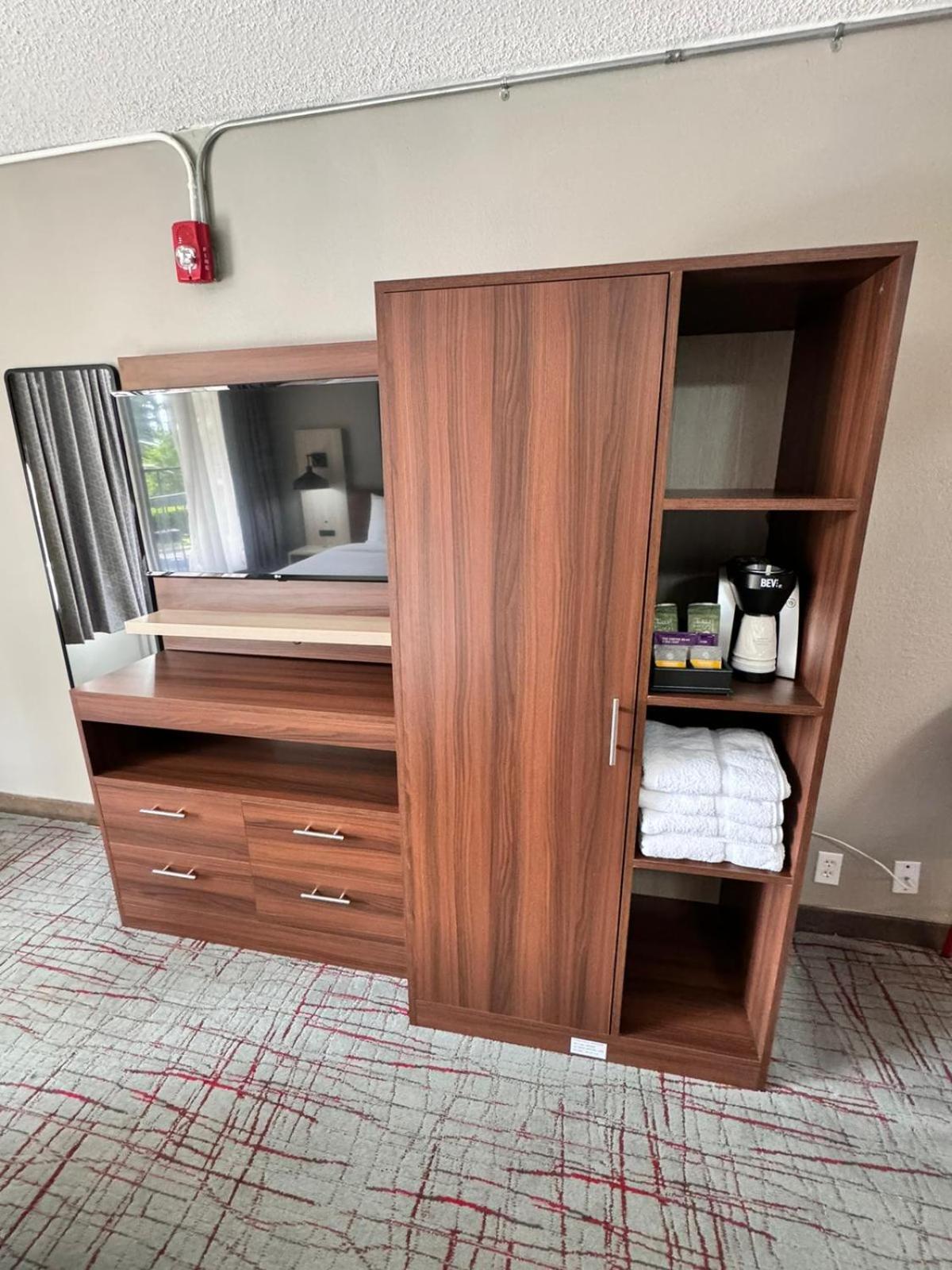 Wyndham Garden Columbia-Ft Jackson Hotel Bagian luar foto