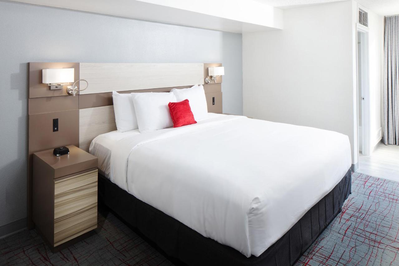 Wyndham Garden Columbia-Ft Jackson Hotel Bagian luar foto